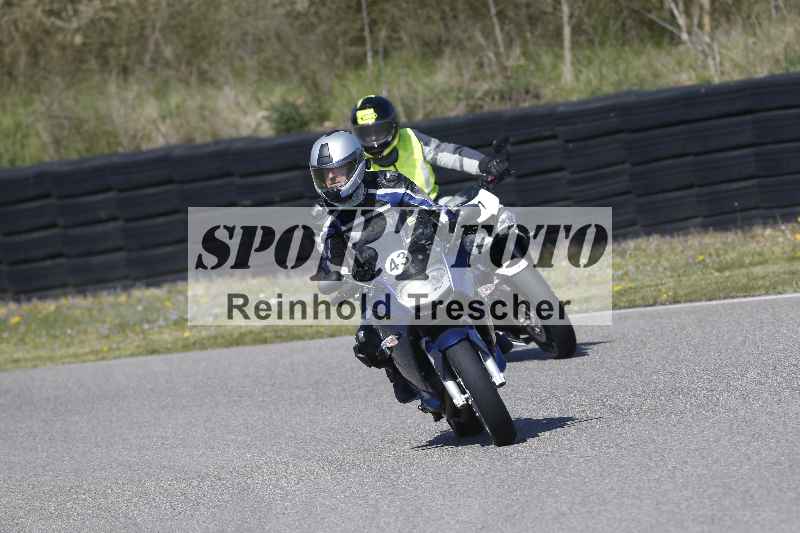 /01 02.04.2026 MAZ ADR/Gruppe gelb Gruppe gruen/43